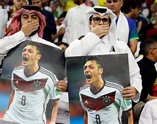 Foto Pemain Jerman Tutup Mulut